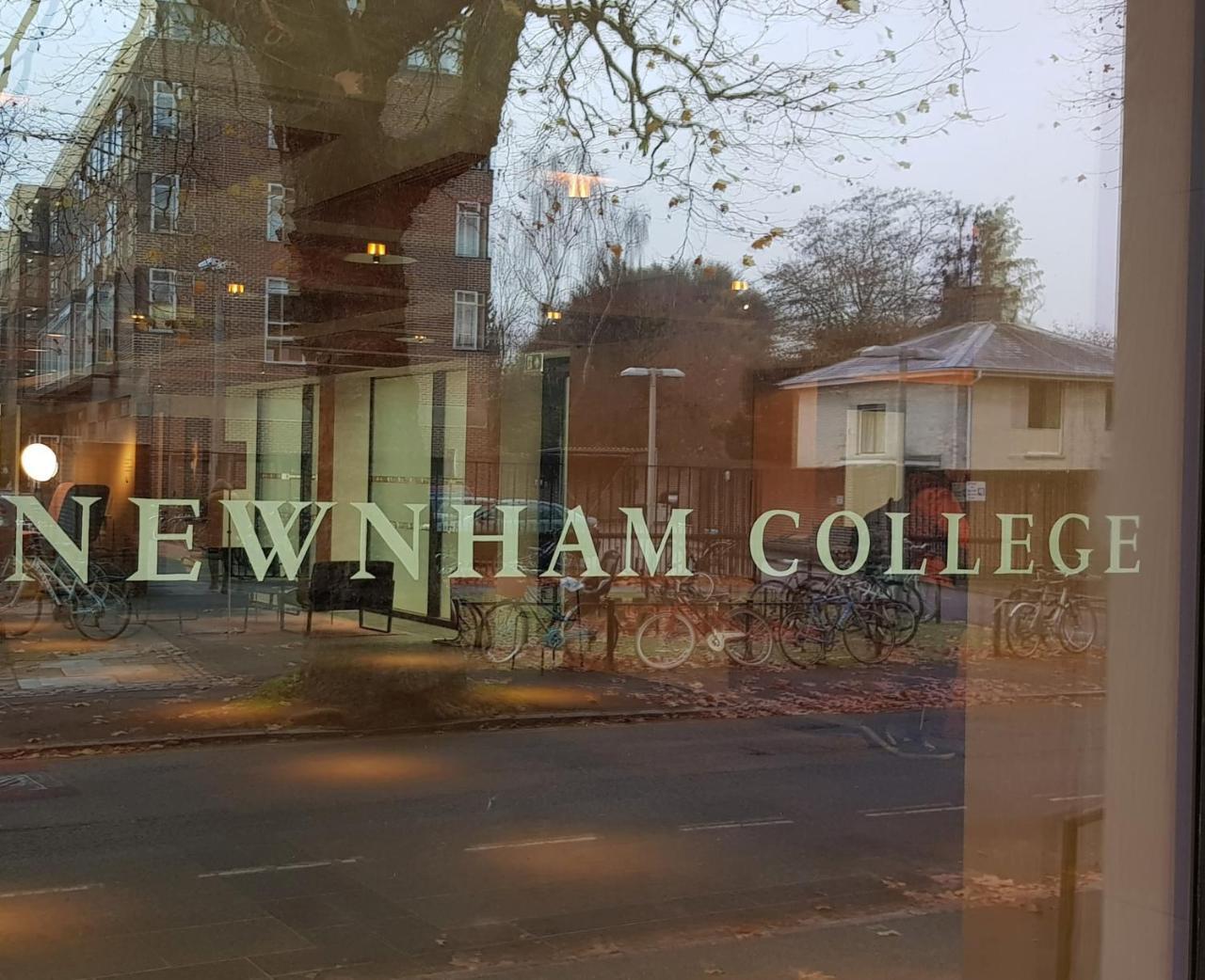 Newnham College - University Of Cambridge 外观 照片